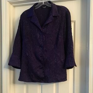 Essentials by Milano blouse, size L